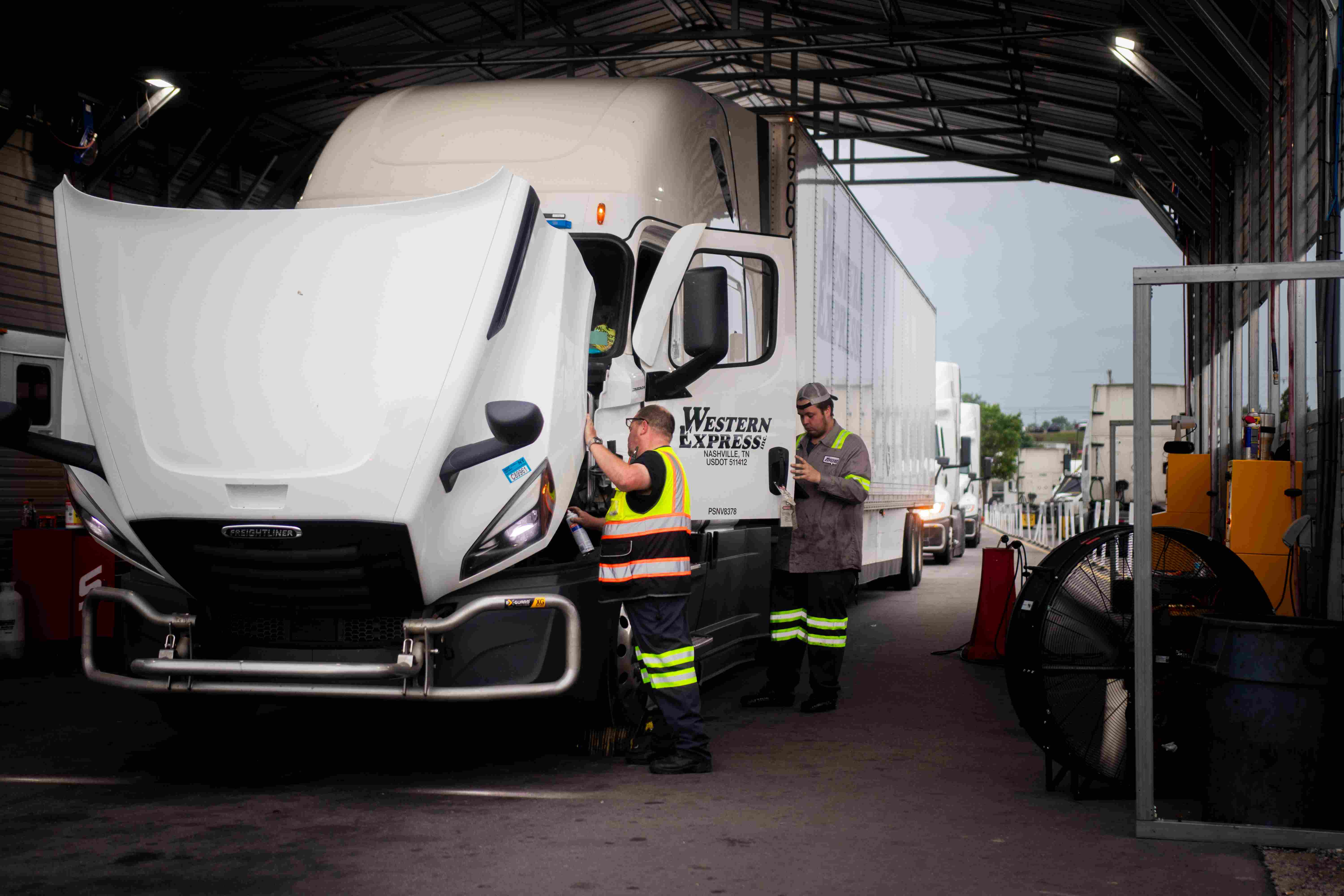 Truck maintenance specialist